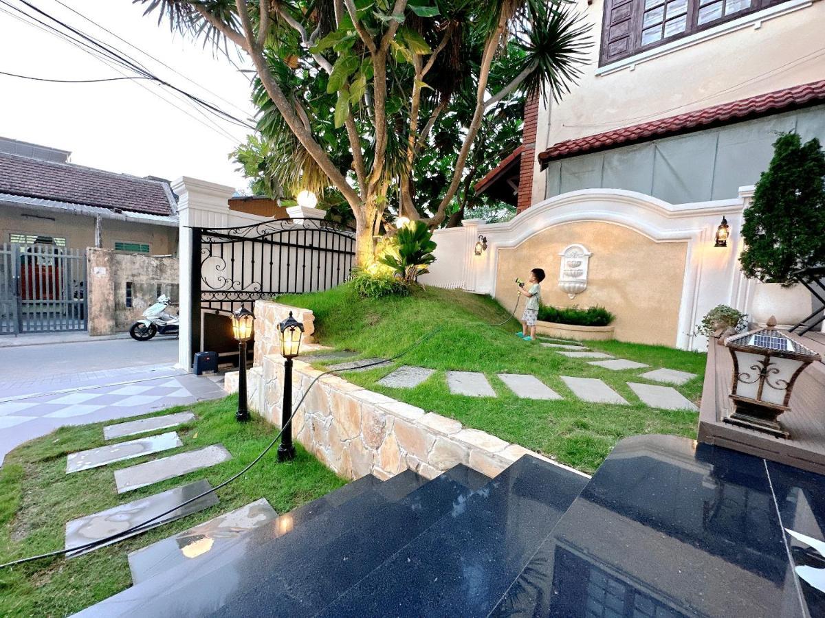 Moon Homestay Thon Kim Long Екстер'єр фото