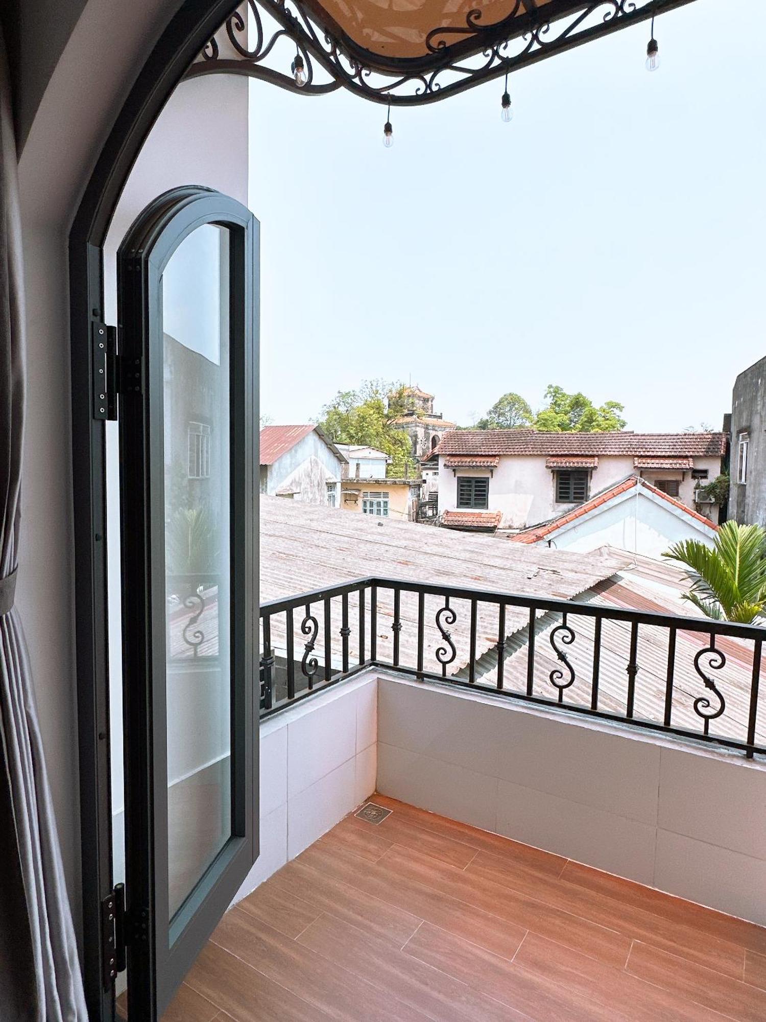 Moon Homestay Thon Kim Long Екстер'єр фото
