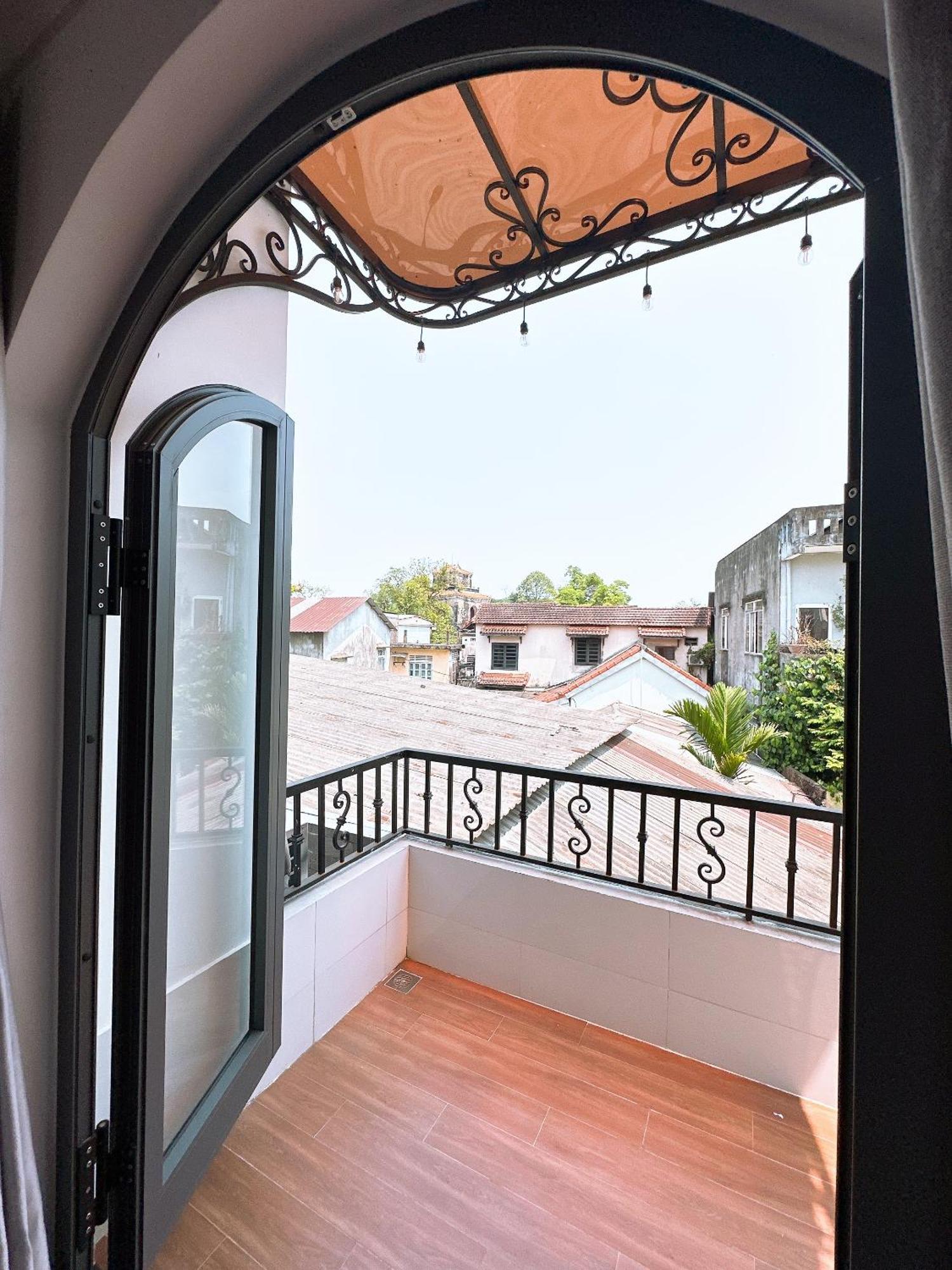 Moon Homestay Thon Kim Long Екстер'єр фото