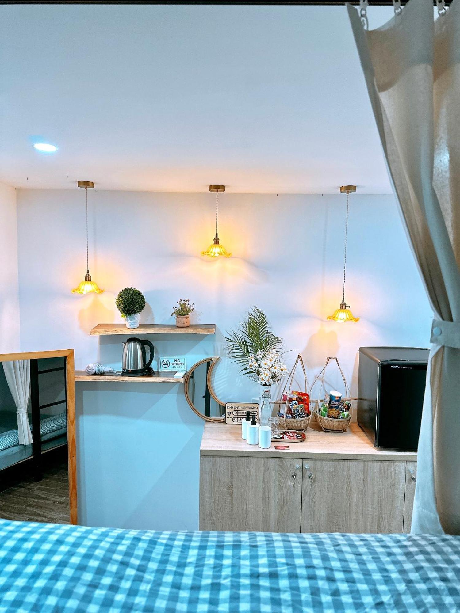 Moon Homestay Thon Kim Long Екстер'єр фото