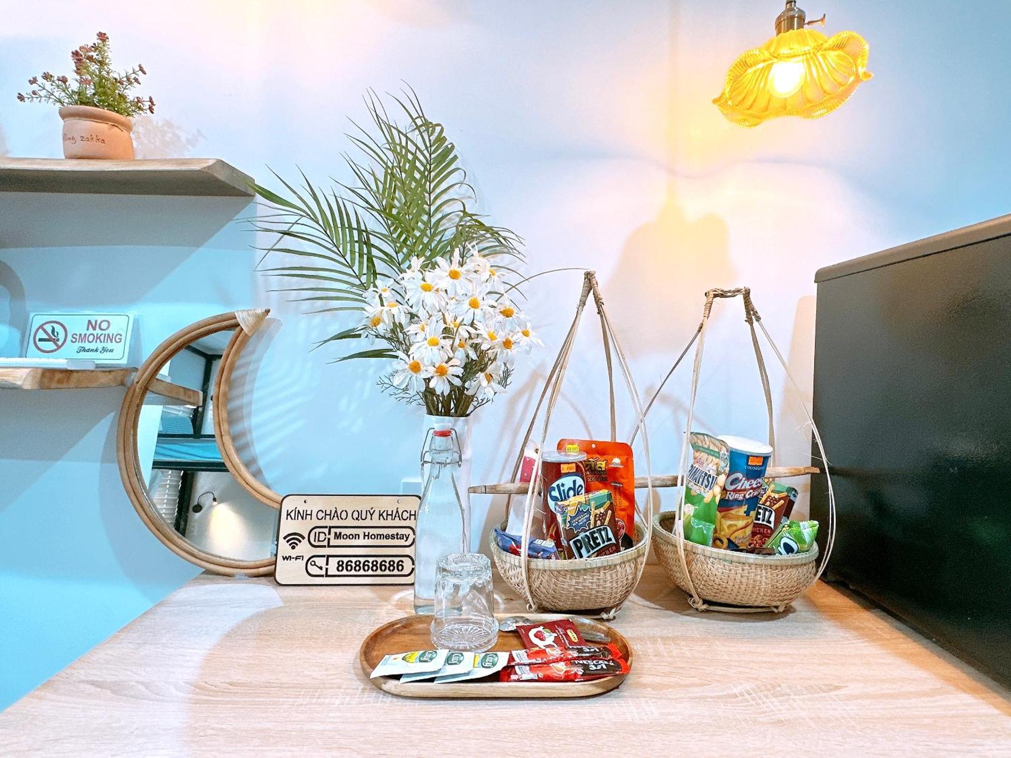 Moon Homestay Thon Kim Long Екстер'єр фото