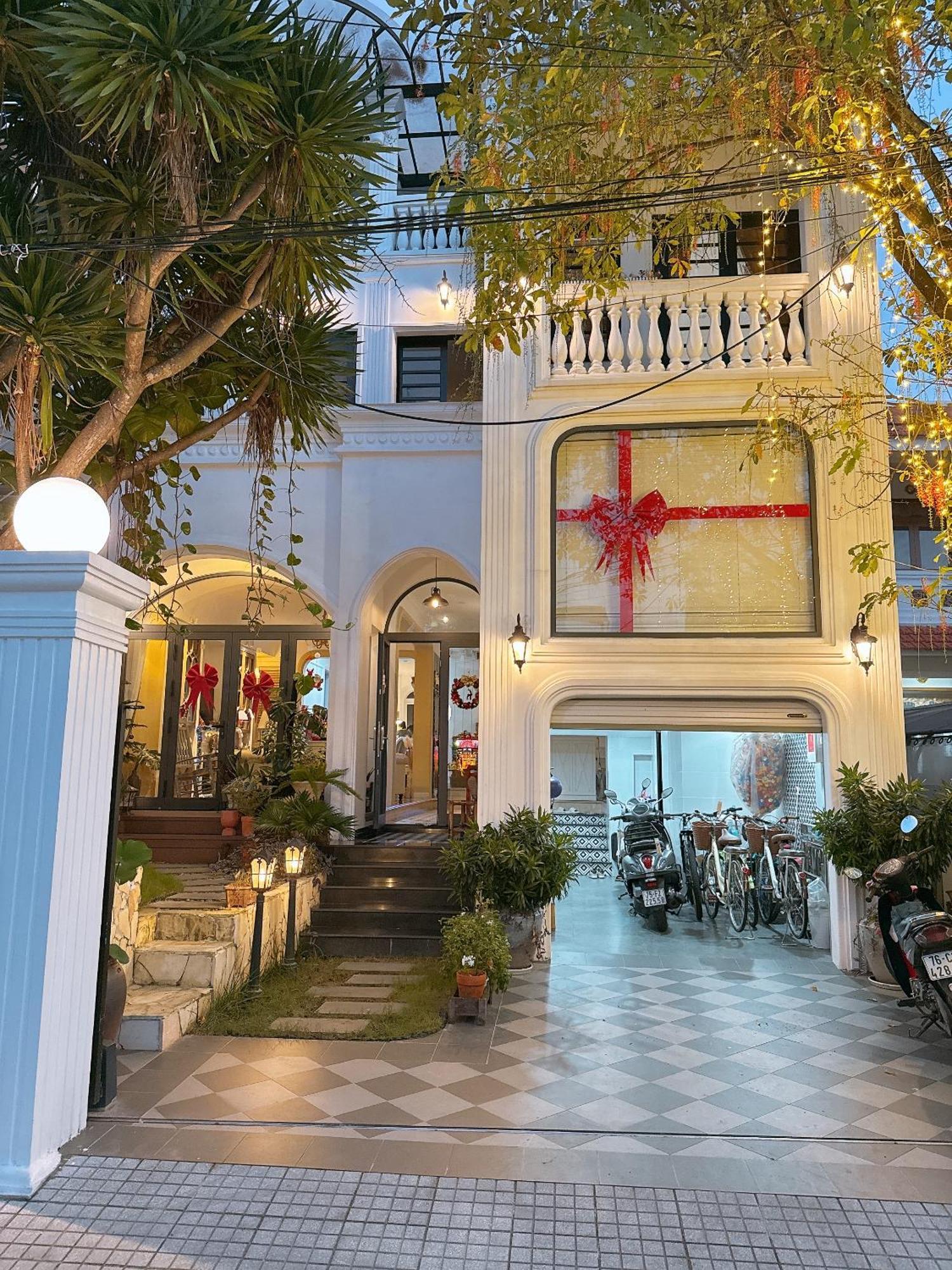 Moon Homestay Thon Kim Long Екстер'єр фото